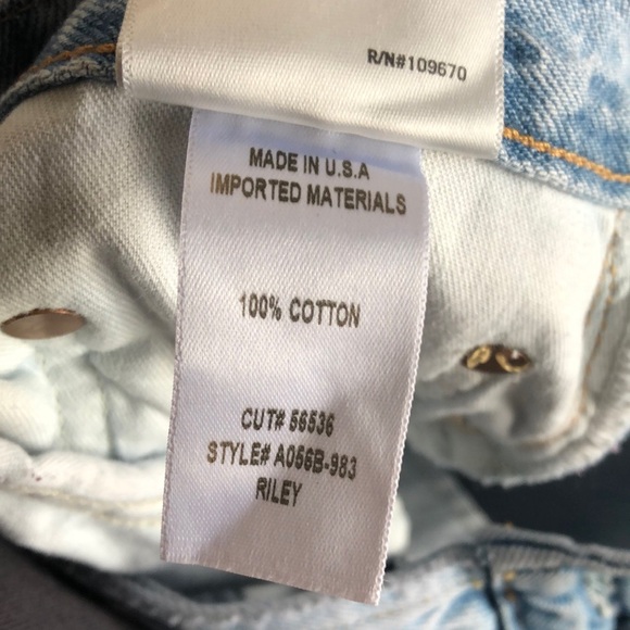 Agolde Riley High Rise Crop Jeans Light Blue Distressed Denim Size 25 - Picture 15 of 16